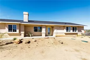 8444 Acoma Trail, Yucca Valley, CA 92284 - Photo 2