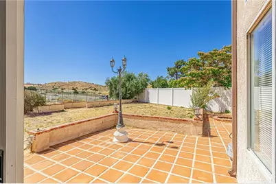2856 Cloverdale Court, Palmdale, CA 93551 - Photo 30