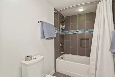 209 S Oakland Avenue #D, Pasadena, CA 91101 - Photo 22