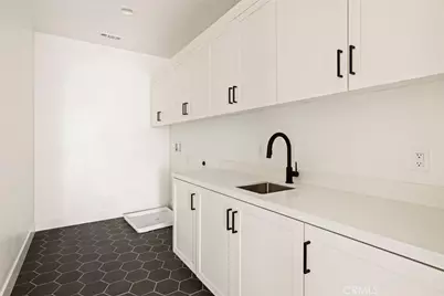 187 E Palm Street, Altadena, CA 91001 - Photo 16