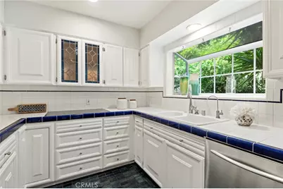 3250 Velma Drive, Los Angeles, CA 90068 - Photo 12