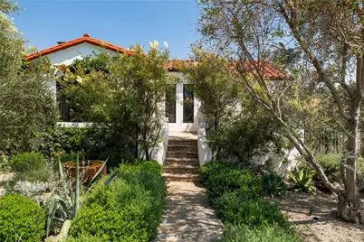 2168 Princeton, Los Angeles, CA 90026 - Photo 18