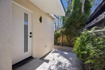 1154 W 67th, Los Angeles, CA 90044 - Photo 32