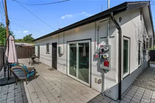 22434 Berdon St, Woodland Hills, CA 91367 - Photo 32