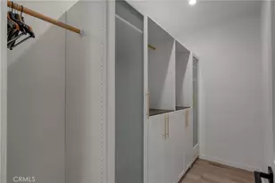 22434 Berdon St, Woodland Hills, CA 91367 - Photo 38