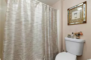 4652 Don Lorenzo, Los Angeles, CA 90008 - Photo 26