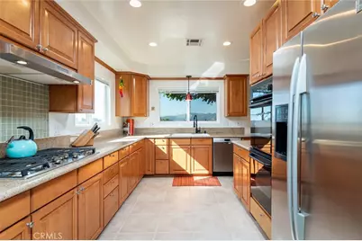 1404 Corona Drive, Glendale, CA 91205 - Photo 18