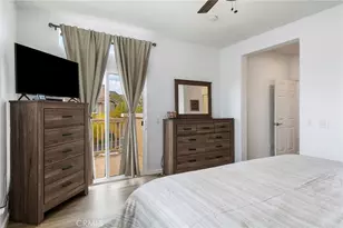 27563 Weeping Willow Dr, Valencia, CA 91354 - Photo 16