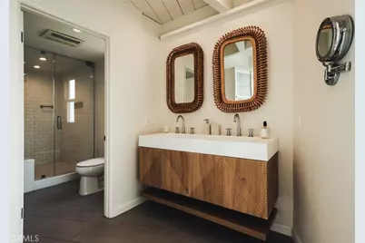 8448 Franklin, Los Angeles, CA 90069 - Photo 26