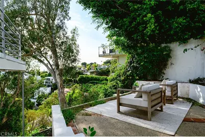 8448 Franklin, Los Angeles, CA 90069 - Photo 34