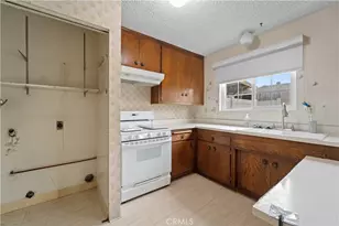 604 E Matchwood Pl, Azusa, CA 91702 - Photo 4