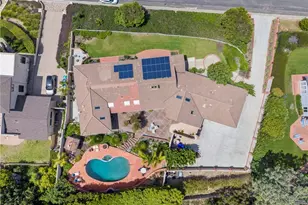 8361 Calle Del Cielo, La Jolla, CA 92037 - Photo 38