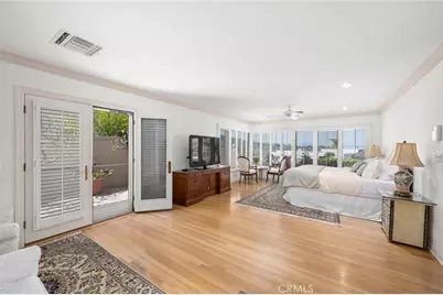 8361 Calle Del Cielo, La Jolla, CA 92037 - Photo 24