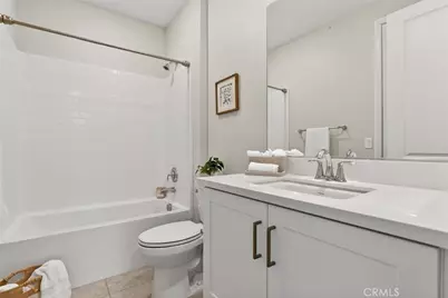 20506 Galloway Drive, Saugus, CA 91350 - Photo 22