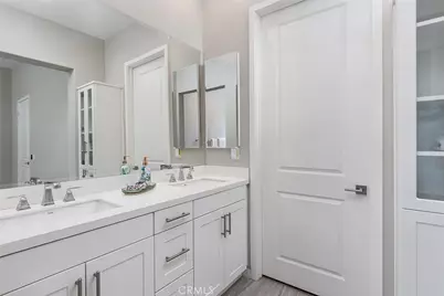 25118 Citron Lane, Canyon Country, CA 91387 - Photo 16