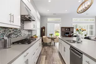 25118 Citron Ln, Canyon Country, CA 91387 - Photo 8