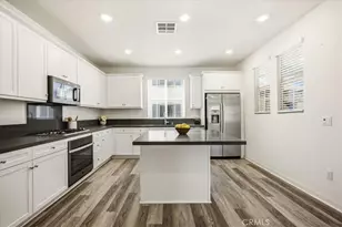 2291 Peach Ct, Upland, CA 91786 - Photo 2