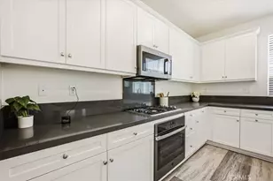 2291 Peach Ct, Upland, CA 91786 - Photo 4