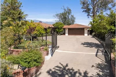 3854 Hampstead, La Canada Flintridge, CA 91011 - Photo 2