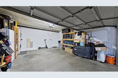 18347 Saticoy #6, Reseda, CA 91335 - Photo 24