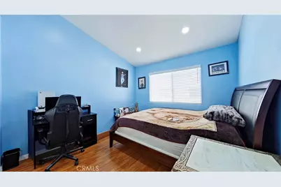 18347 Saticoy #6, Reseda, CA 91335 - Photo 22