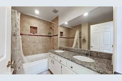 18347 Saticoy Street #6, Reseda, CA 91335 - Photo 18