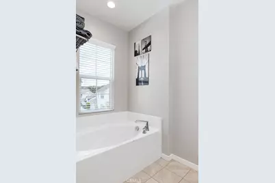 18728 Seville Way, Canyon Country, CA 91387 - Photo 30