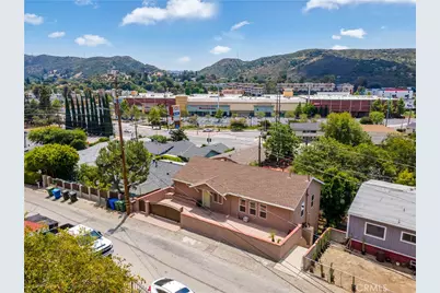8926 Oswego Street, Sunland, CA 91040 - Photo 44