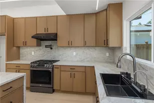 19041 Schoenborn, Northridge, CA 91324 - Photo 12