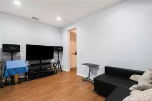 885 E Manresa, Azusa, CA 91702 - Photo 14