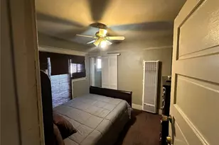 339 W 76th, Los Angeles, CA 90003 - Photo 12
