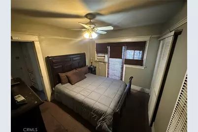 339 W 76th, Los Angeles, CA 90003 - Photo 14
