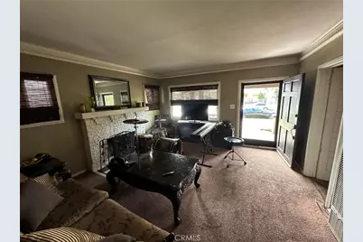 339 W 76th, Los Angeles, CA 90003 - Photo 18