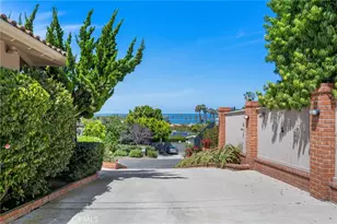 8361 Calle Del Cielo, La Jolla, CA 92037 - Photo 18