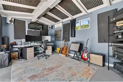 17061 Parthenia Street, Los Angeles, CA 91325 - Photo 44