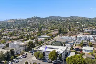 1930 N Vermont, Los Angeles, CA 90027 - Photo 18