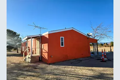 10144 Fetters, Mojave, CA 93501 - Photo 4