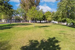 2112 Hawthorne Ct, San Bernardino, CA 92404 - Photo 38
