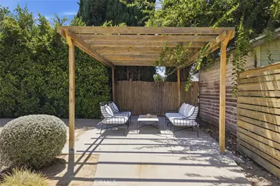 4281 Halldale Avenue, Los Angeles, CA 90062 - Photo 26