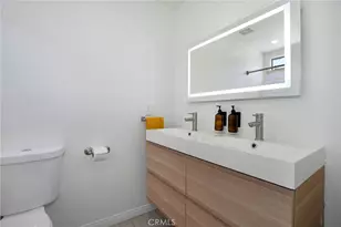 11408 Laurel Canyon Blvd, Los Angeles, CA 91340 - Photo 16