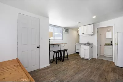11408 Laurel Canyon Boulevard, Los Angeles, CA 91340 - Photo 22