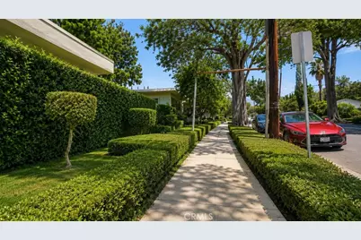 395 Cliff Drive #106, Pasadena, CA 91107 - Photo 4