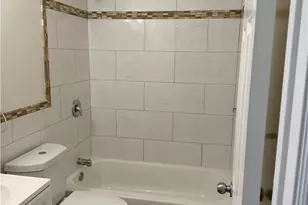465 N Marengo Ave, Pasadena, CA 91101 - Photo 12