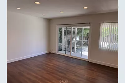 20146 Hartland, Winnetka, CA 91306 - Photo 2