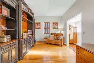 870 S Euclid Ave, Pasadena, CA 91106 - Photo 4