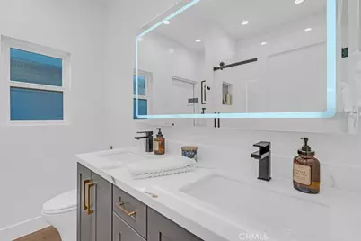 870 S Euclid Avenue, Pasadena, CA 91106 - Photo 26