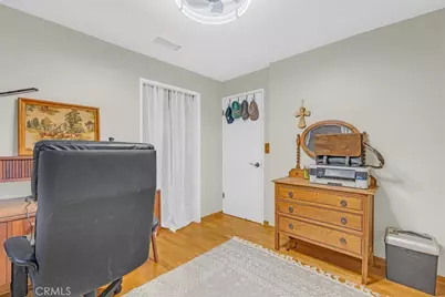 870 S Euclid Avenue, Pasadena, CA 91106 - Photo 18
