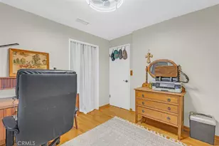 870 S Euclid Ave, Pasadena, CA 91106 - Photo 18