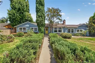 17061 Parthenia St, Sherwood Forest, CA 91325 - Photo 2