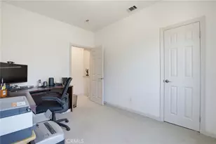 15735 Wyandotte, Lake Balboa, CA 91406 - Photo 22